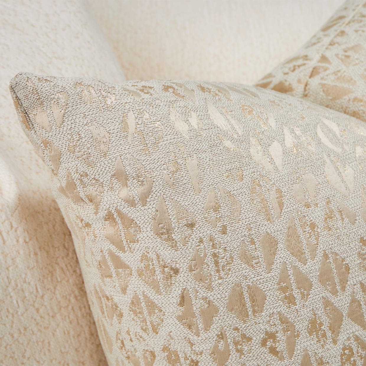 Sassani Sofa - Crepe/Gold - Image 13
