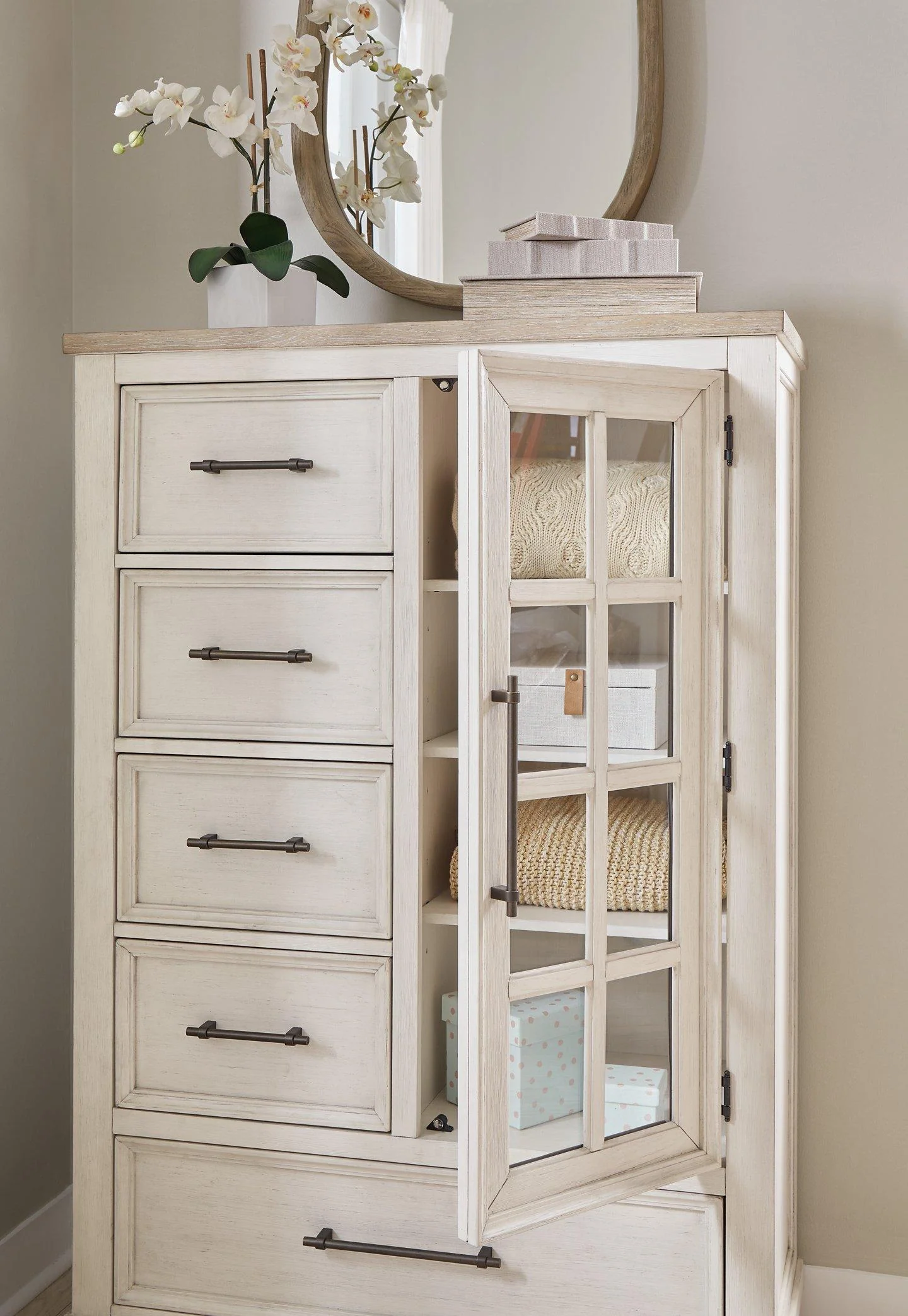 Shaybrock Door Chest - Image 9