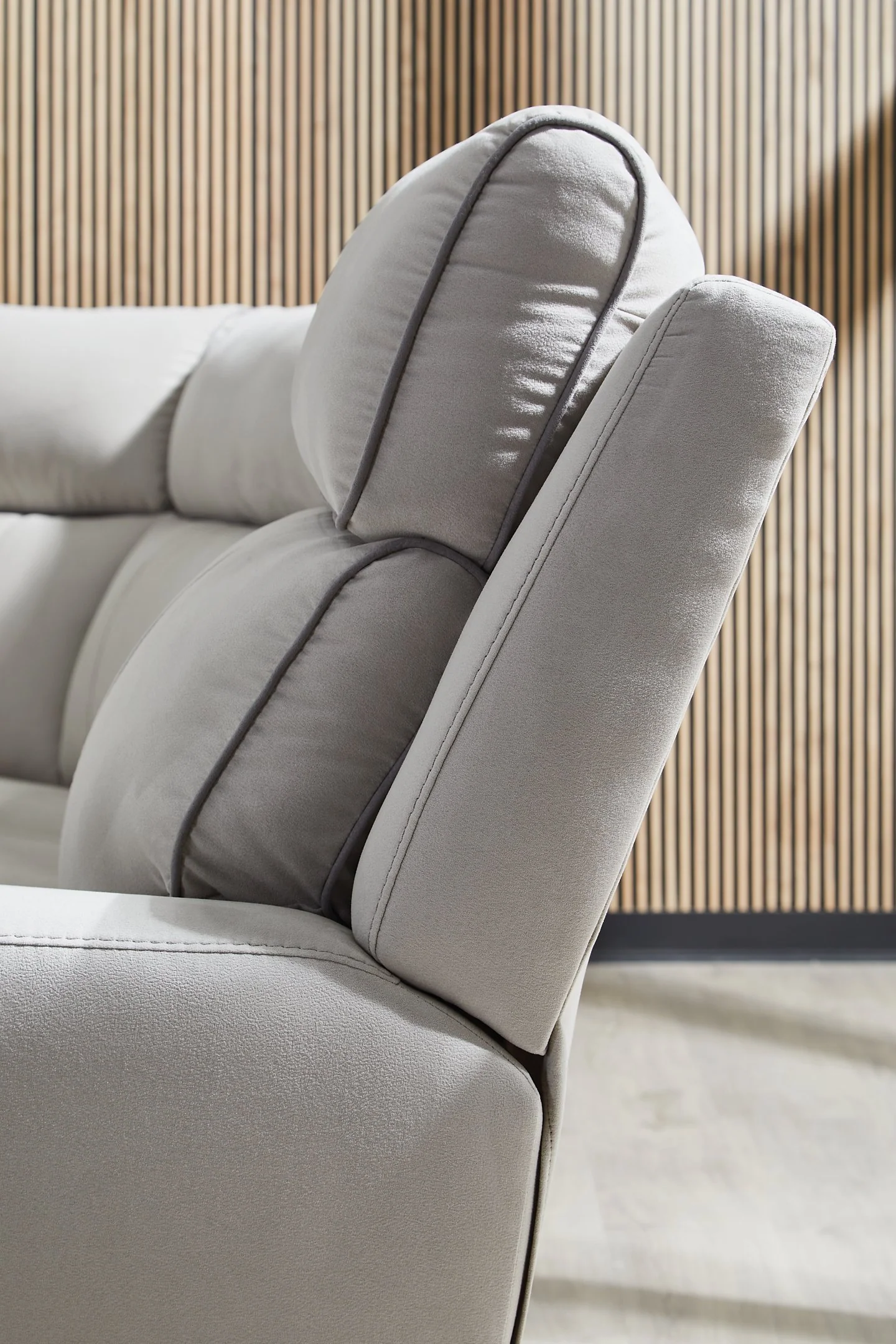 Social Pointe Power Reclining Sectional - Image 52