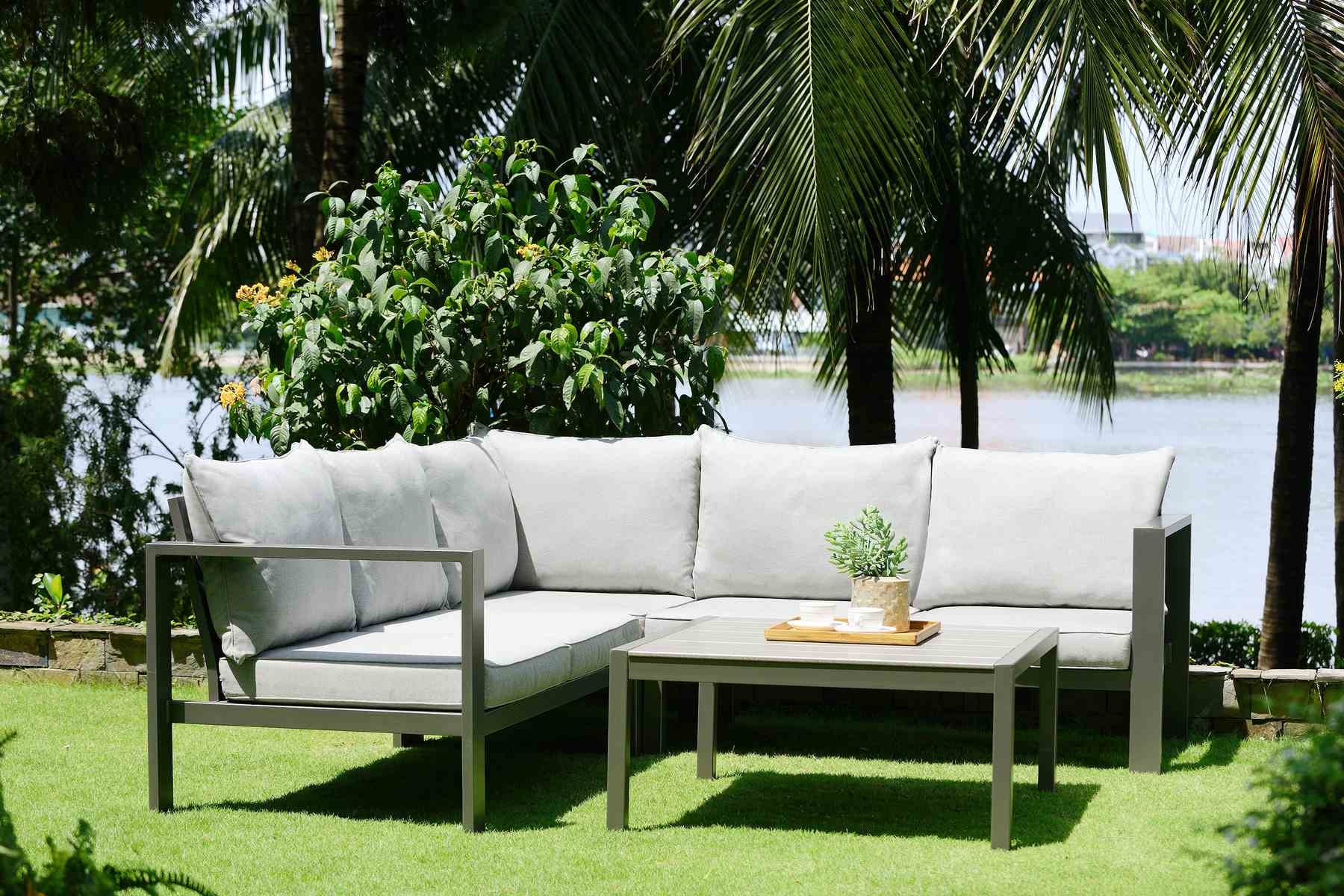 Solana Outdoor Square Coffee Table in Cosmos Gray Finish with Wood Top - Image 7
