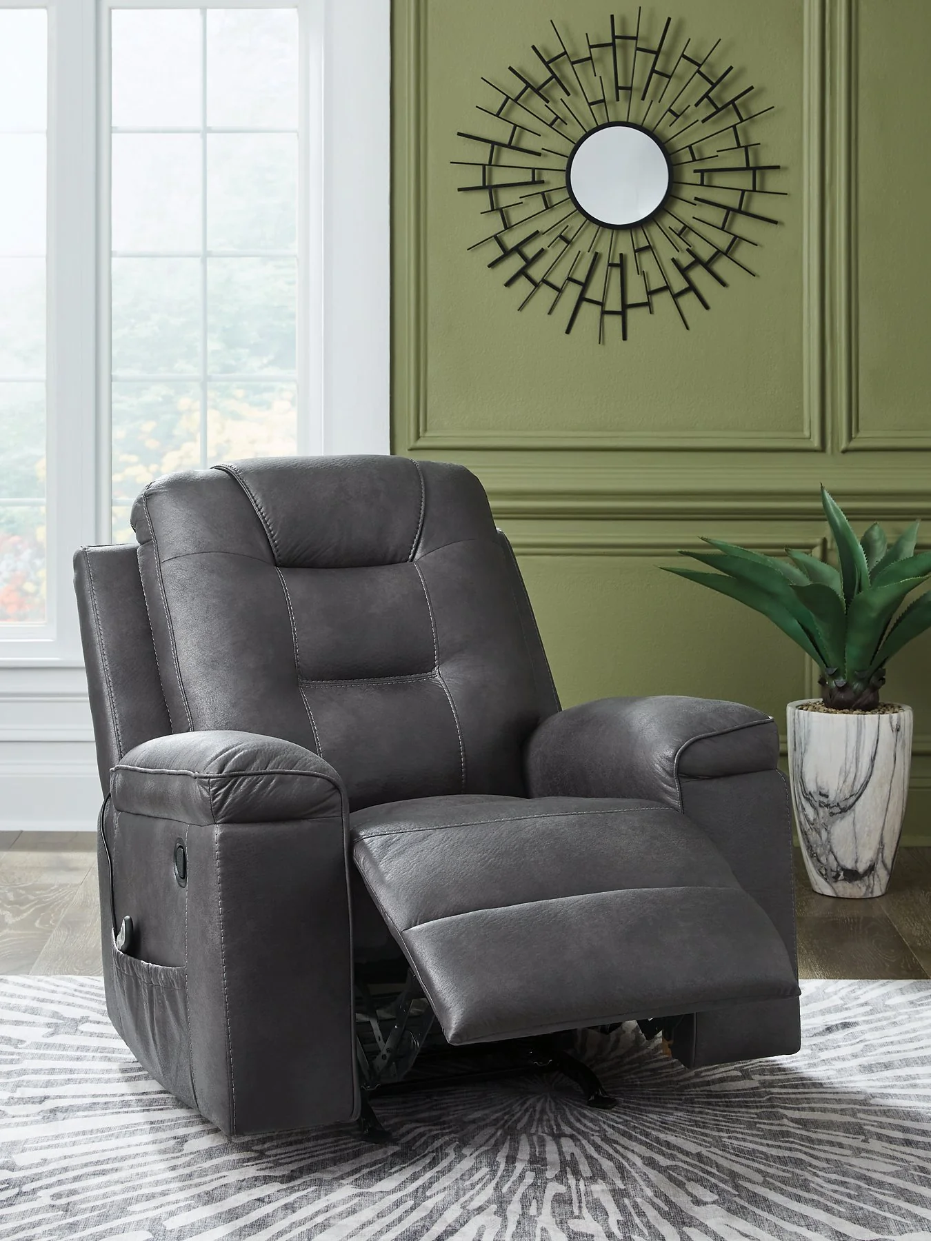 Stockworth Recliner - Image 21
