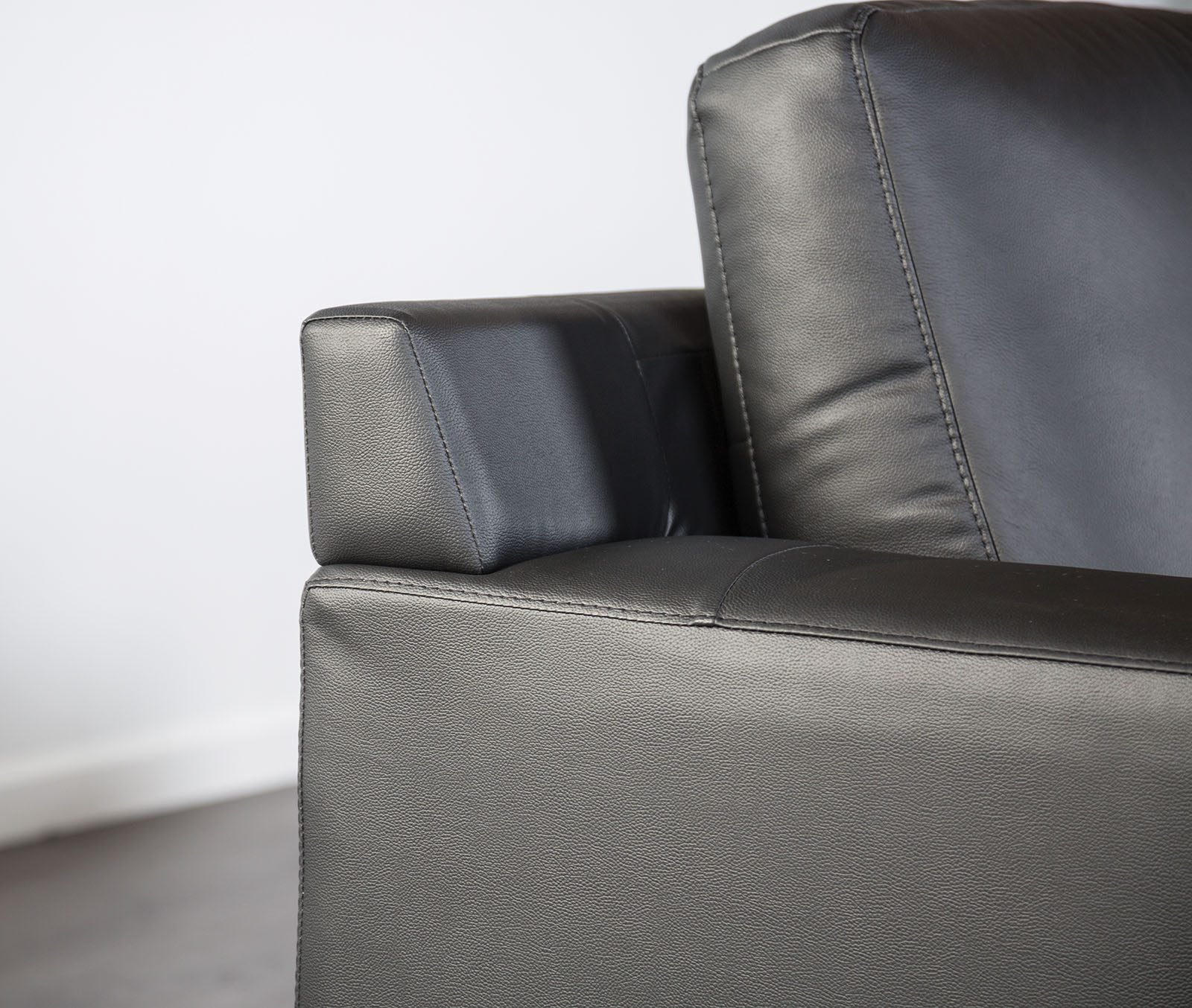 Stordal Sectional, Right Chaise, Black - Image 3