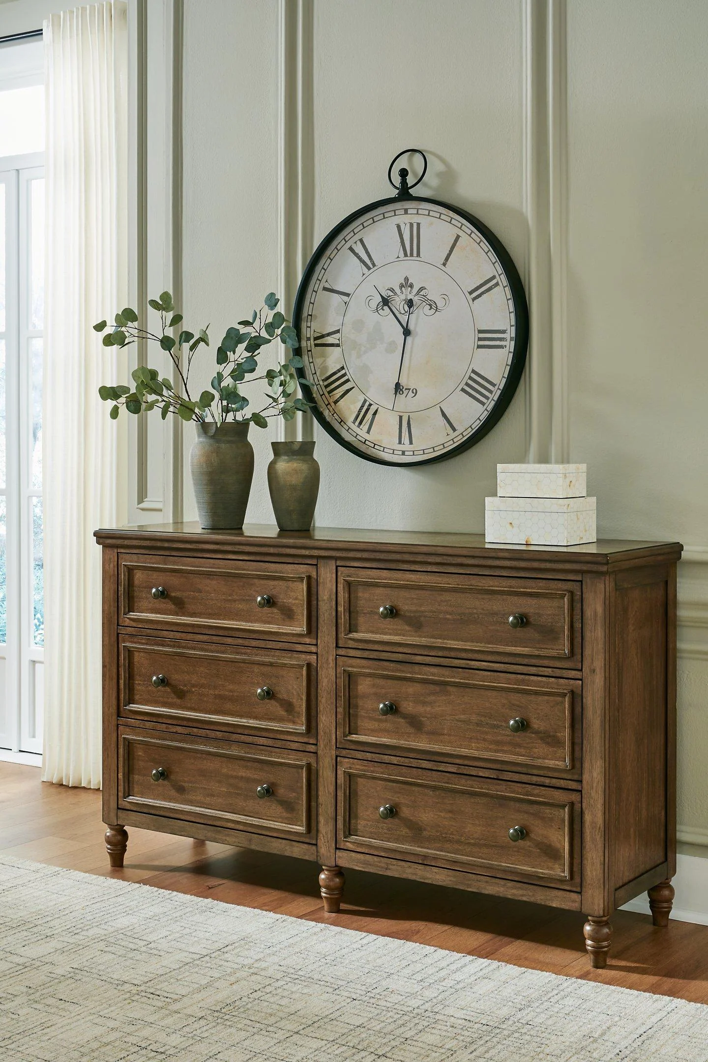 Sturlayne Dresser and Mirror - Image 5