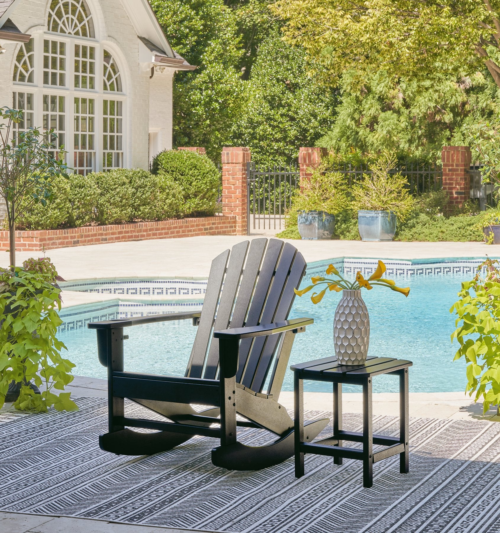 Sundown Treasure Outdoor Seating Set - Image 3
