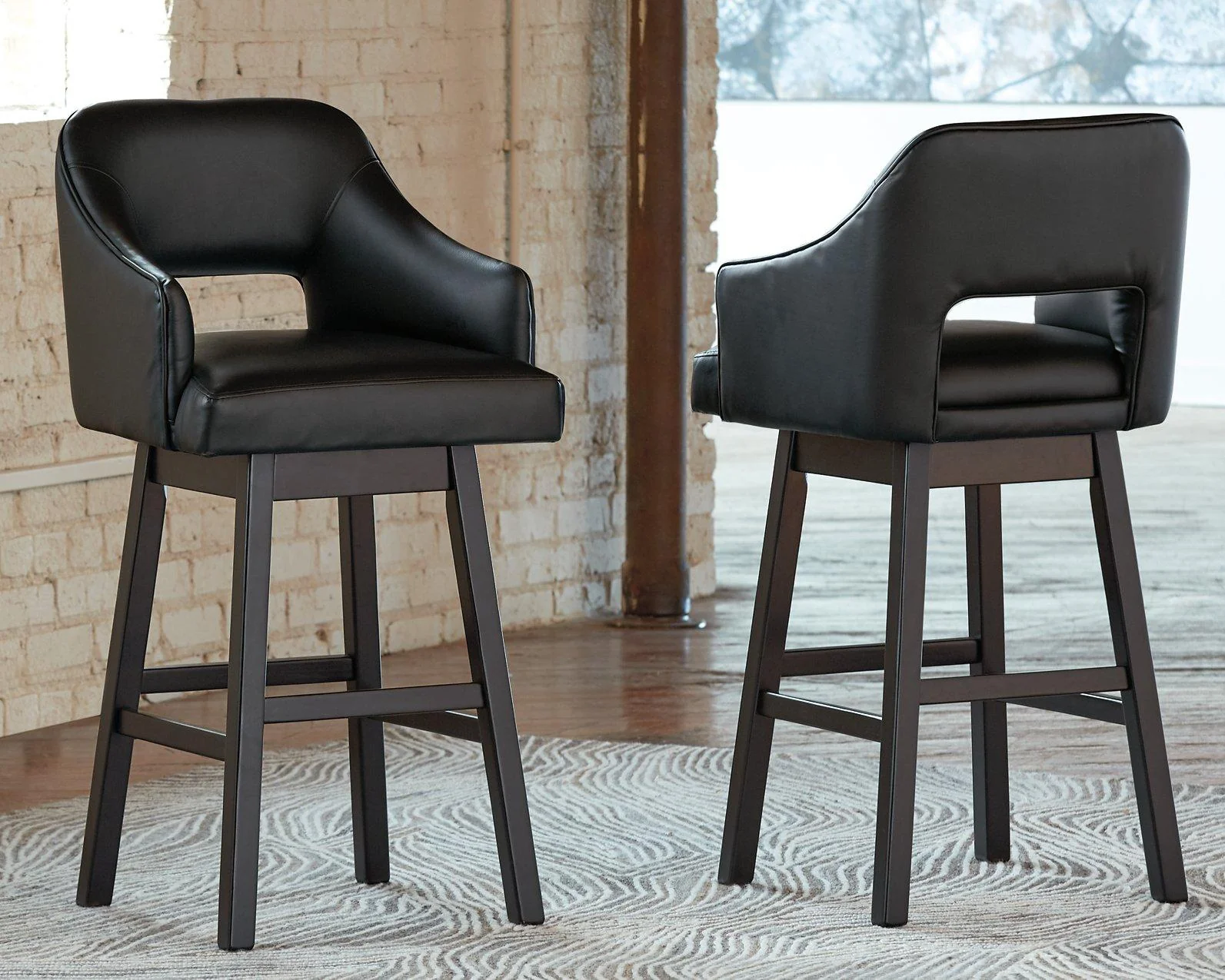 Tallenger Bar Height Bar Stool - Image 6