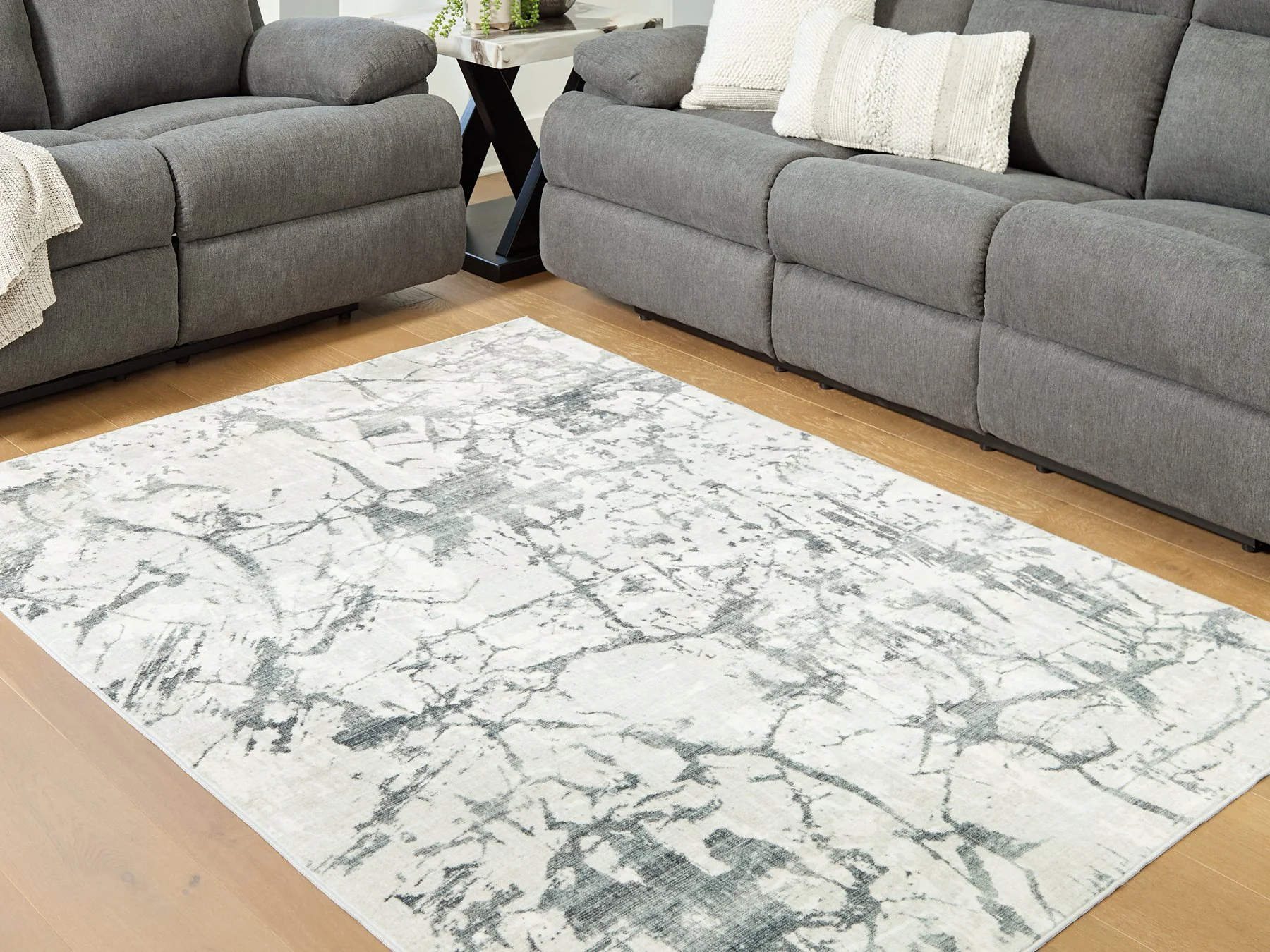 Tobinbury Washable Area Rug - Image 2