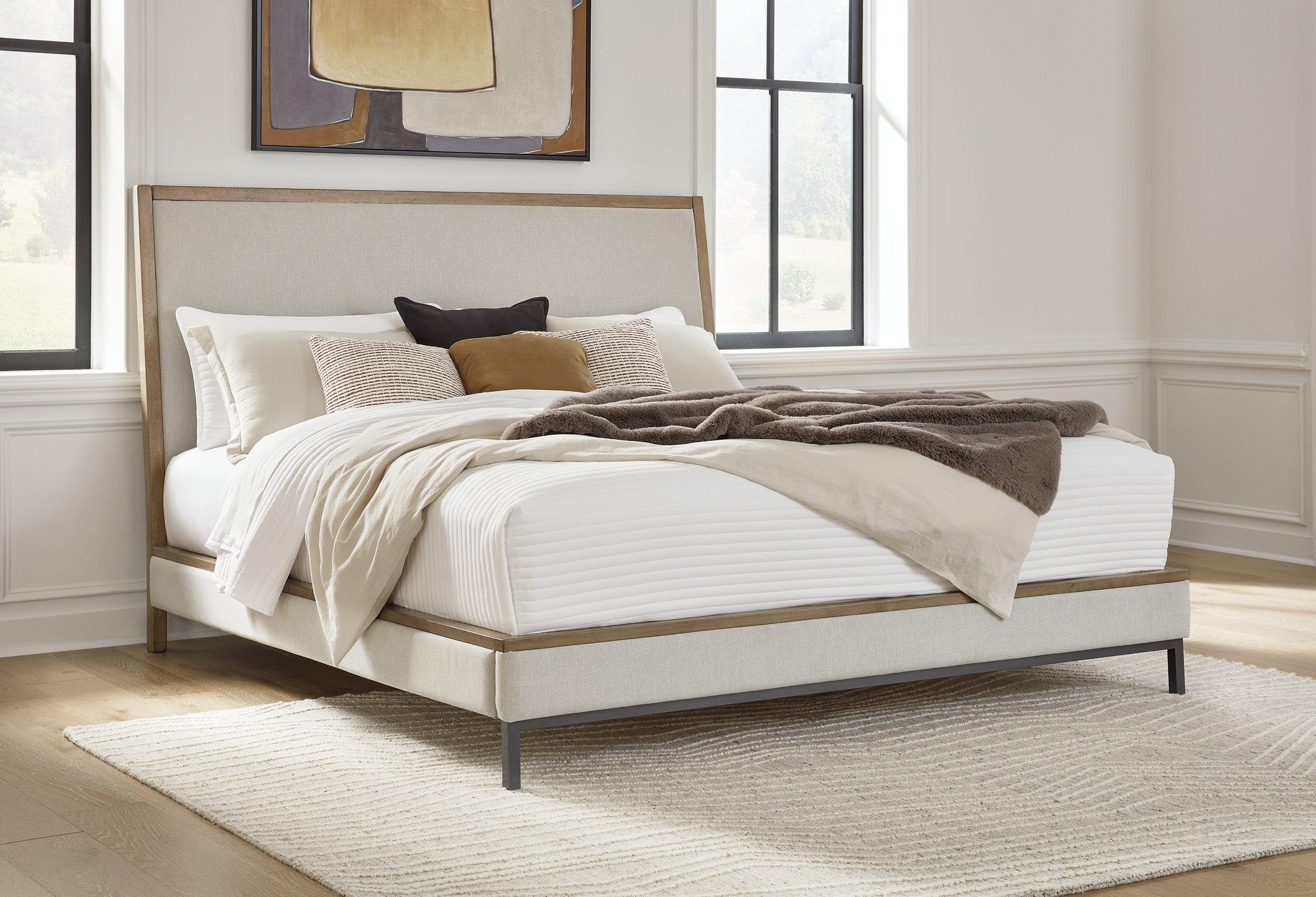 Tomtyn Upholstered Bed - Image 2