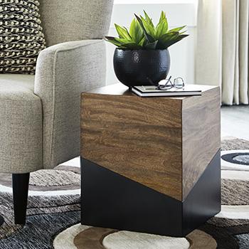 Trailbend Accent Table - Image 3