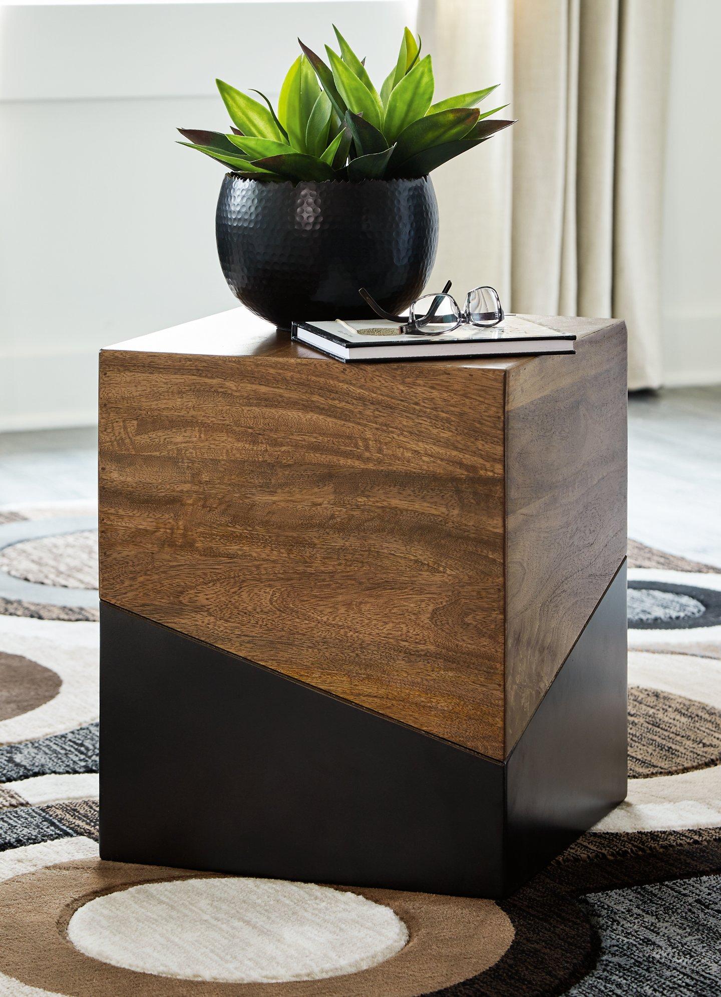 Trailbend Accent Table - Image 9