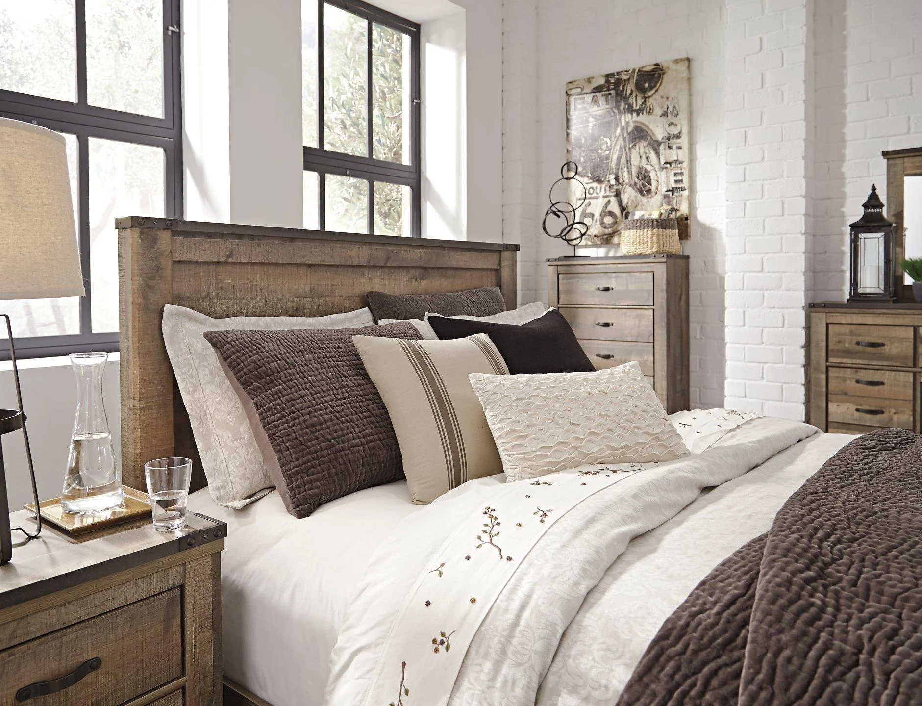 Trinell Bed - Image 21