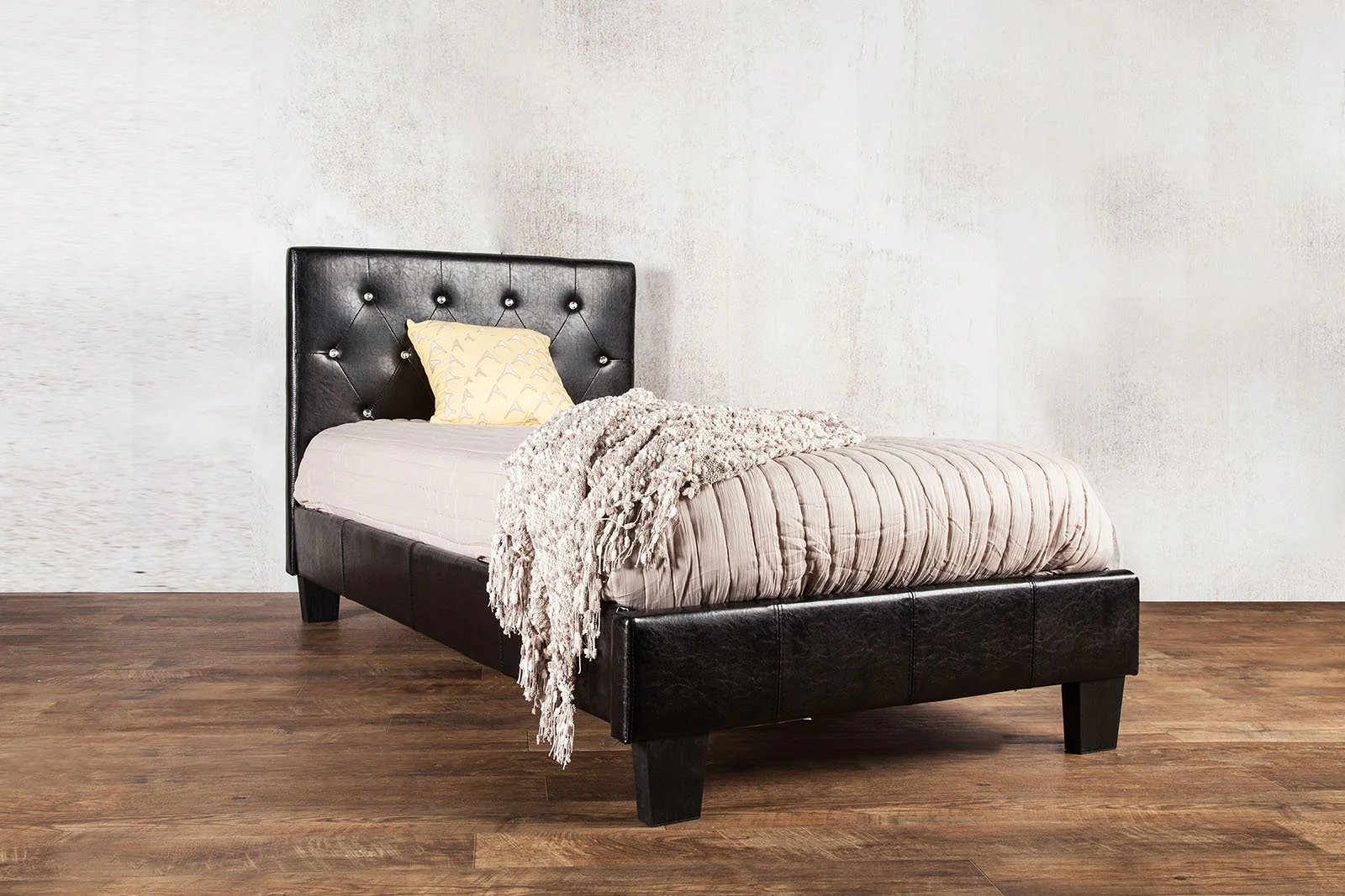 Velen Full Bed, Black - Image 7