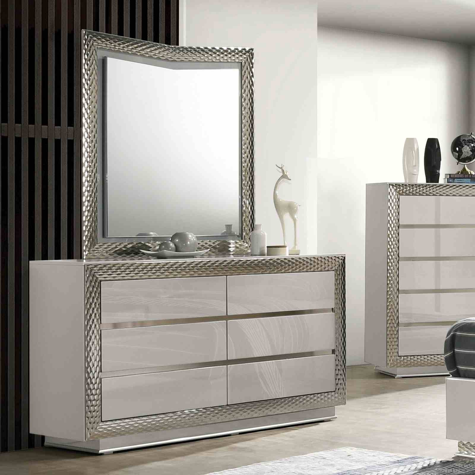 Ventnor 4 Pc. Queen Bedroom Set - Image 4
