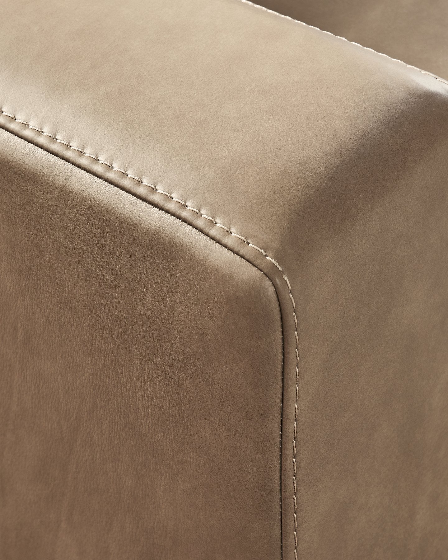 Veronella Sectional Sofa - Image 11