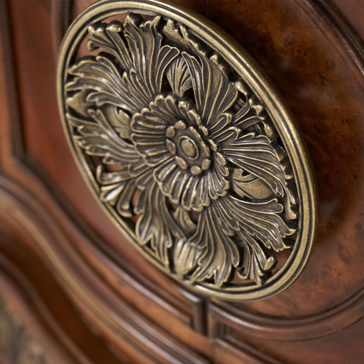 Villa Valencia Bedside Chest with Mirror - Classic Chest - Image 8