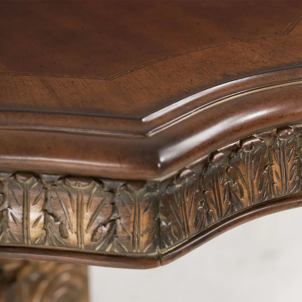 Villa Valencia Rectangular Dining Table - Classic Chestnut - Image 8