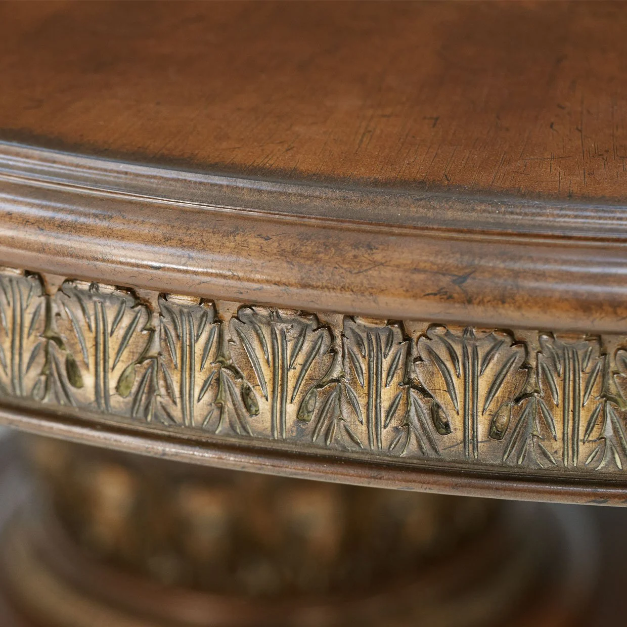 Villa Valencia Round Dining Table - Classic Chestnut - Image 4