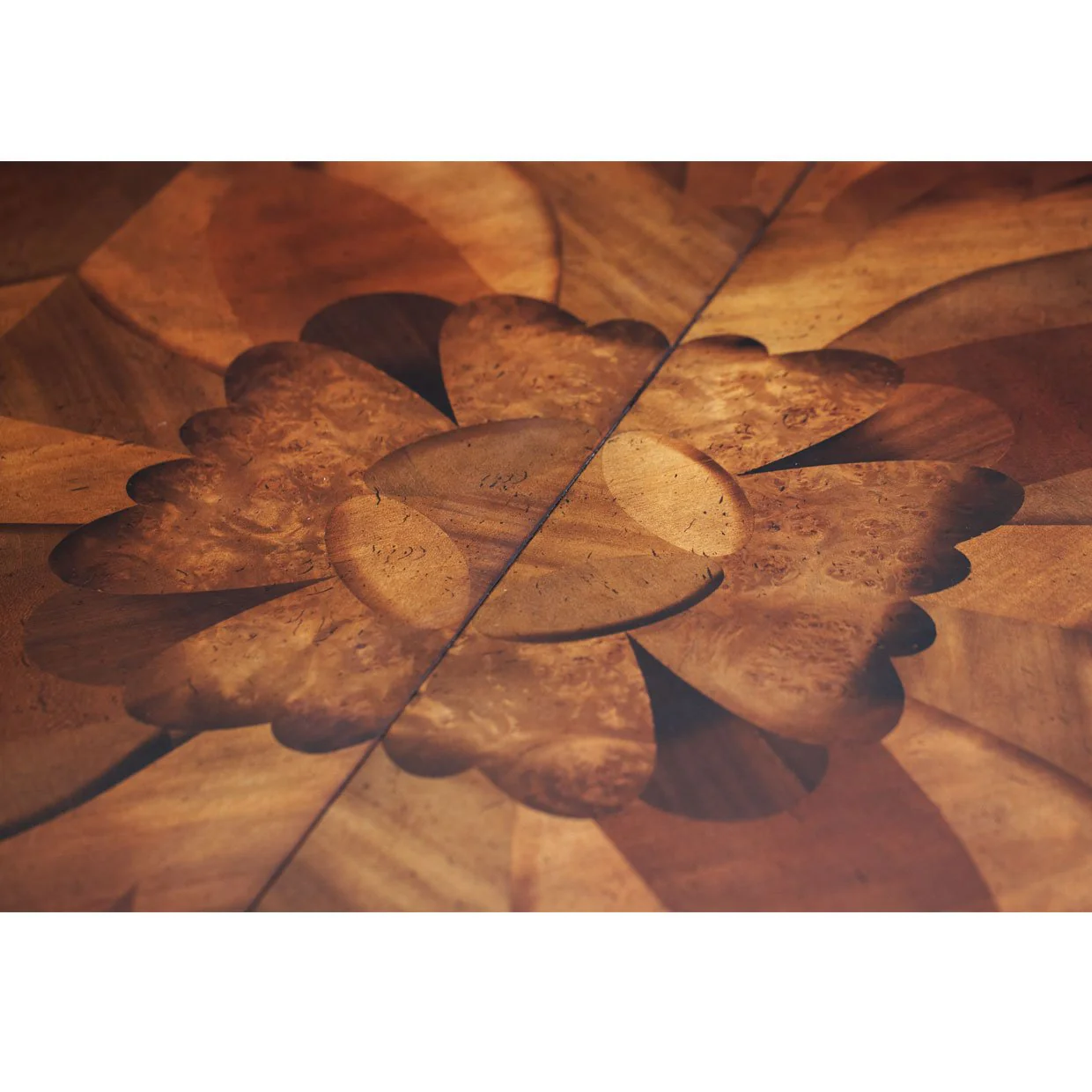 Villa Valencia Round Dining Table - Classic Chestnut - Image 6