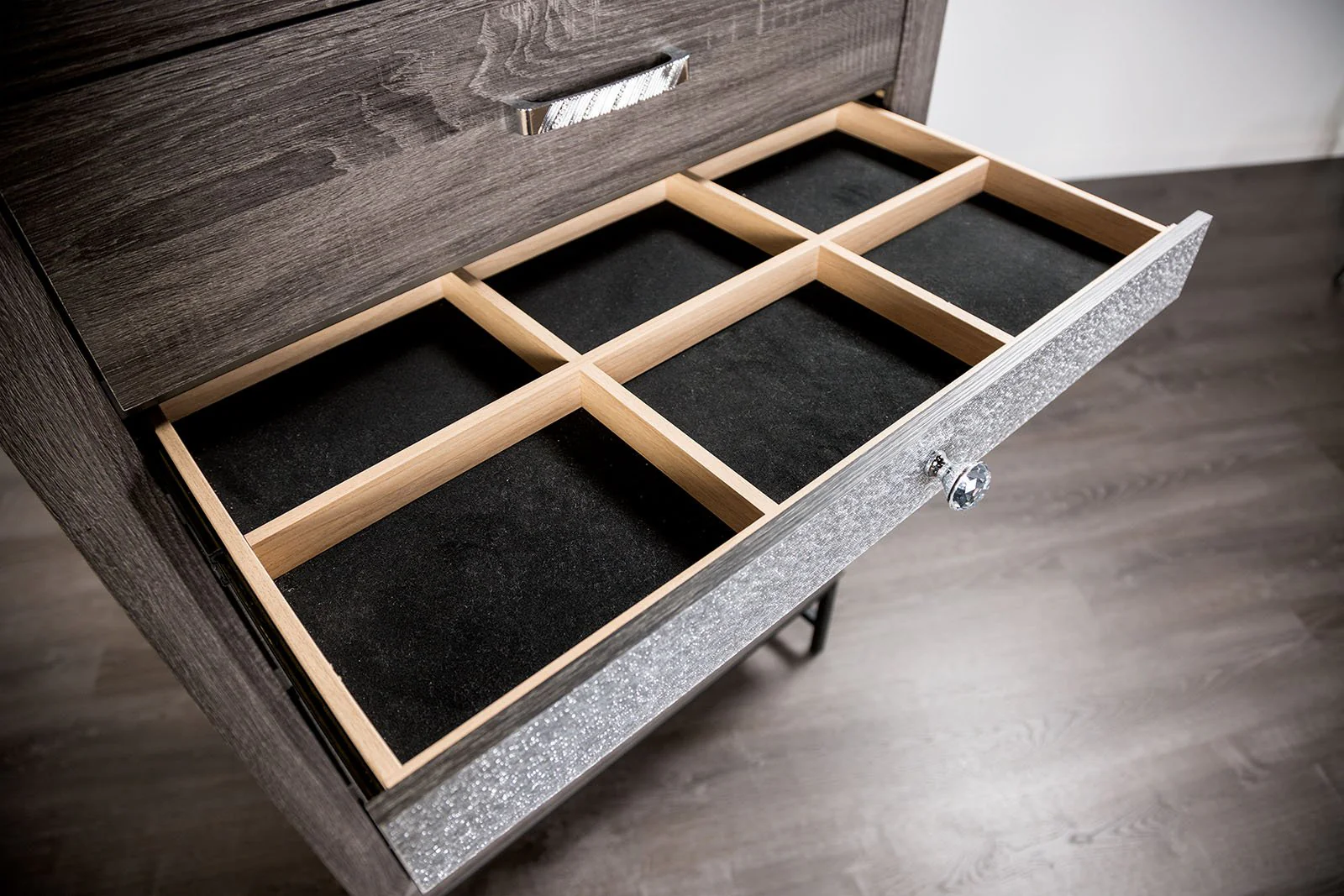 Voleta Chest, Gray - Image 3