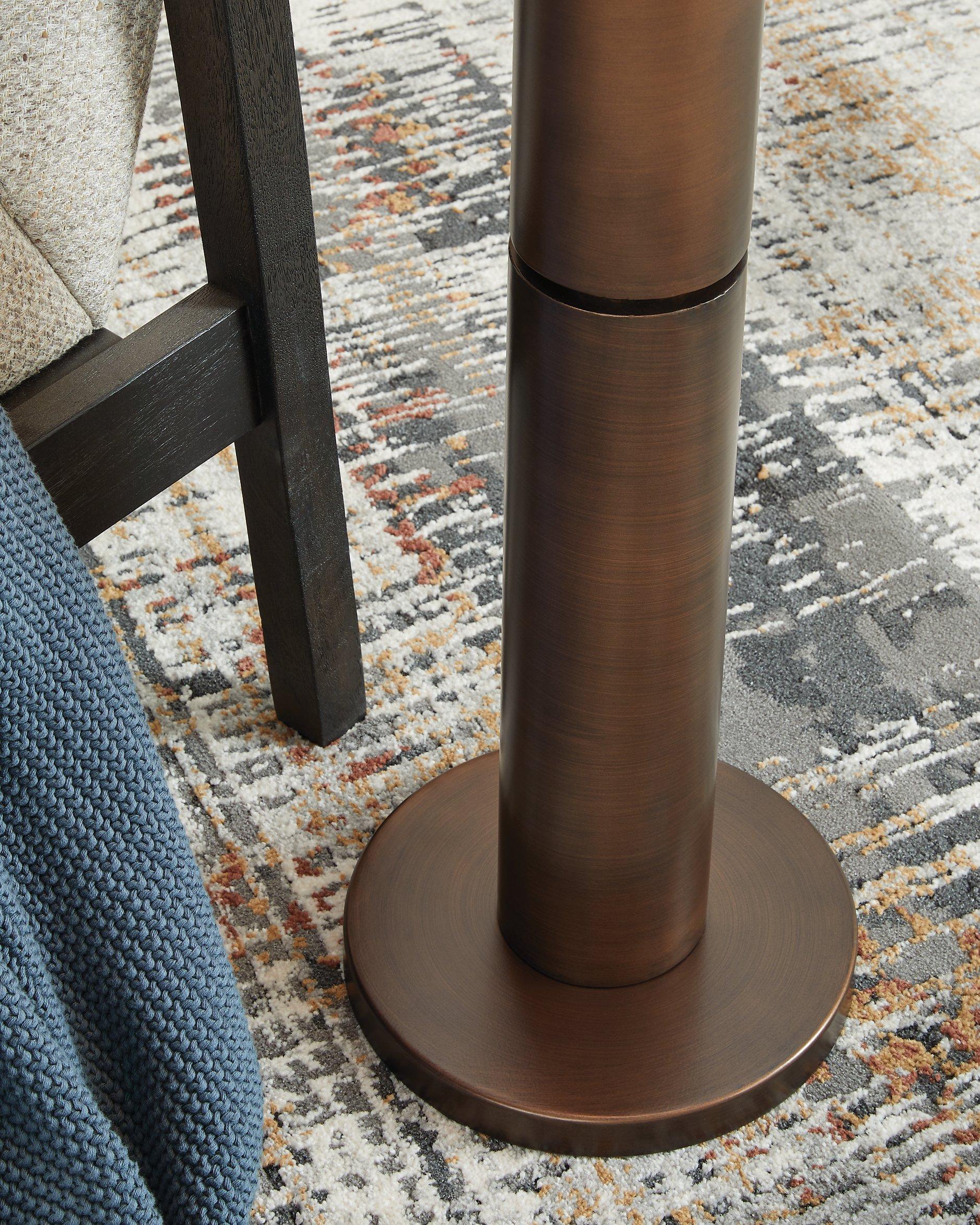 Wendfield Floor Lamp - Image 6