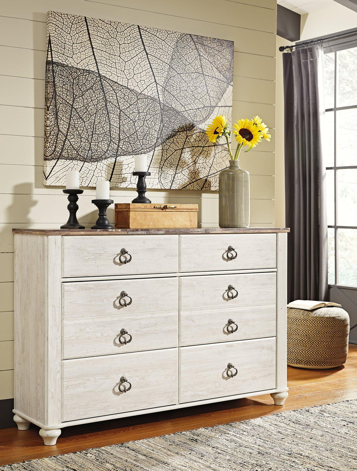 Willowton Dresser and Mirror - Image 13