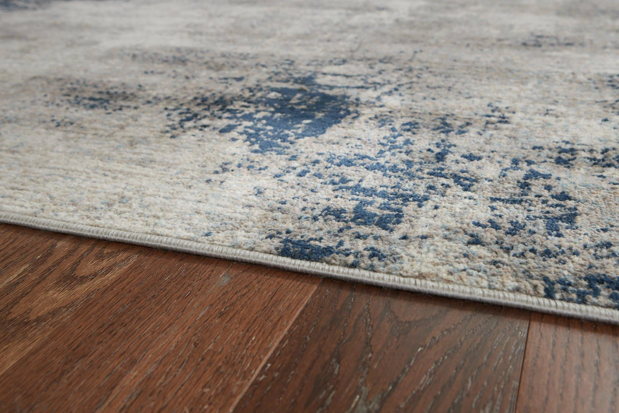 Wrenstow 7'10" x 10'3" Rug - Image 5
