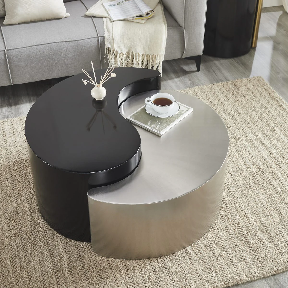 Ying Yang  Coffee Table in Black & Silver - Image 3
